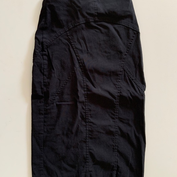 3 FOR 30 🎉 Pencil Skirt - Picture 2 of 4